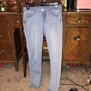 celebrity pink size 3 light wash jeans